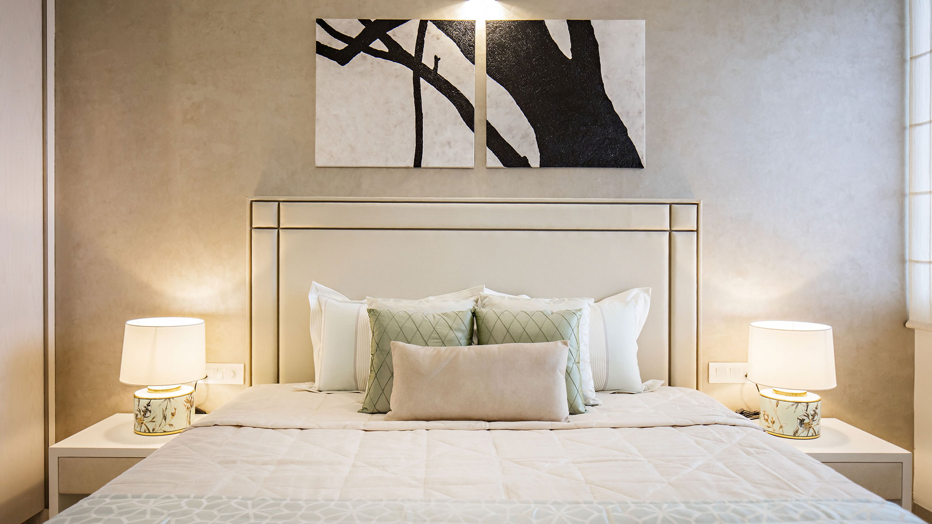 Featured Image of Century OneWorld Seraya Gallery